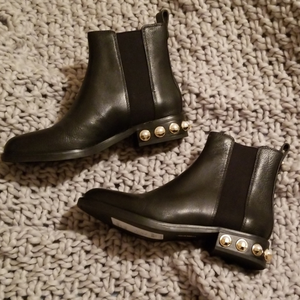 Louise et Cie Leather Ankle Boots - Valtina